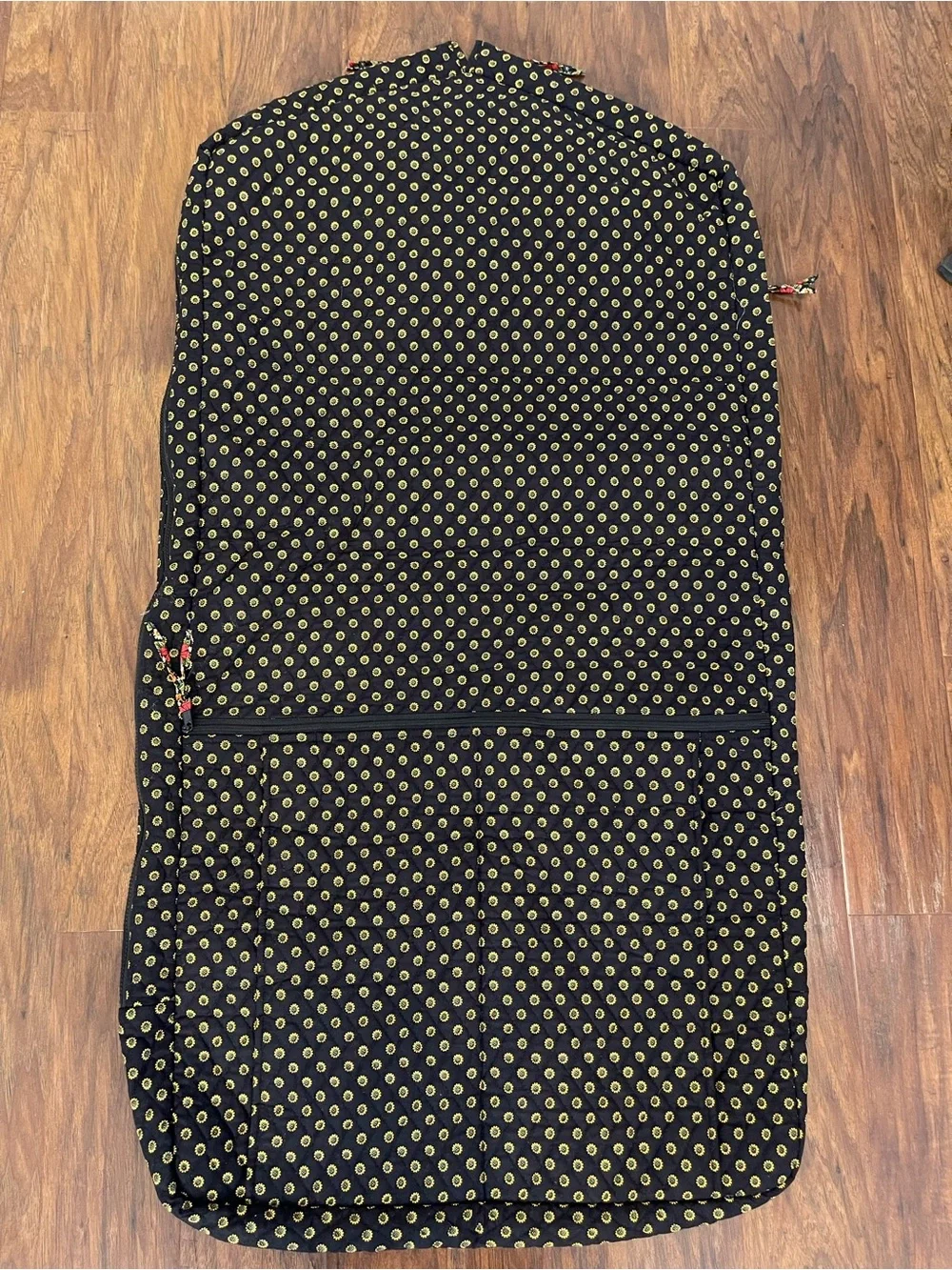 Vera Bradley Sunflower Floral Travel Garment Bag – Black Quilted, Daisy Trim